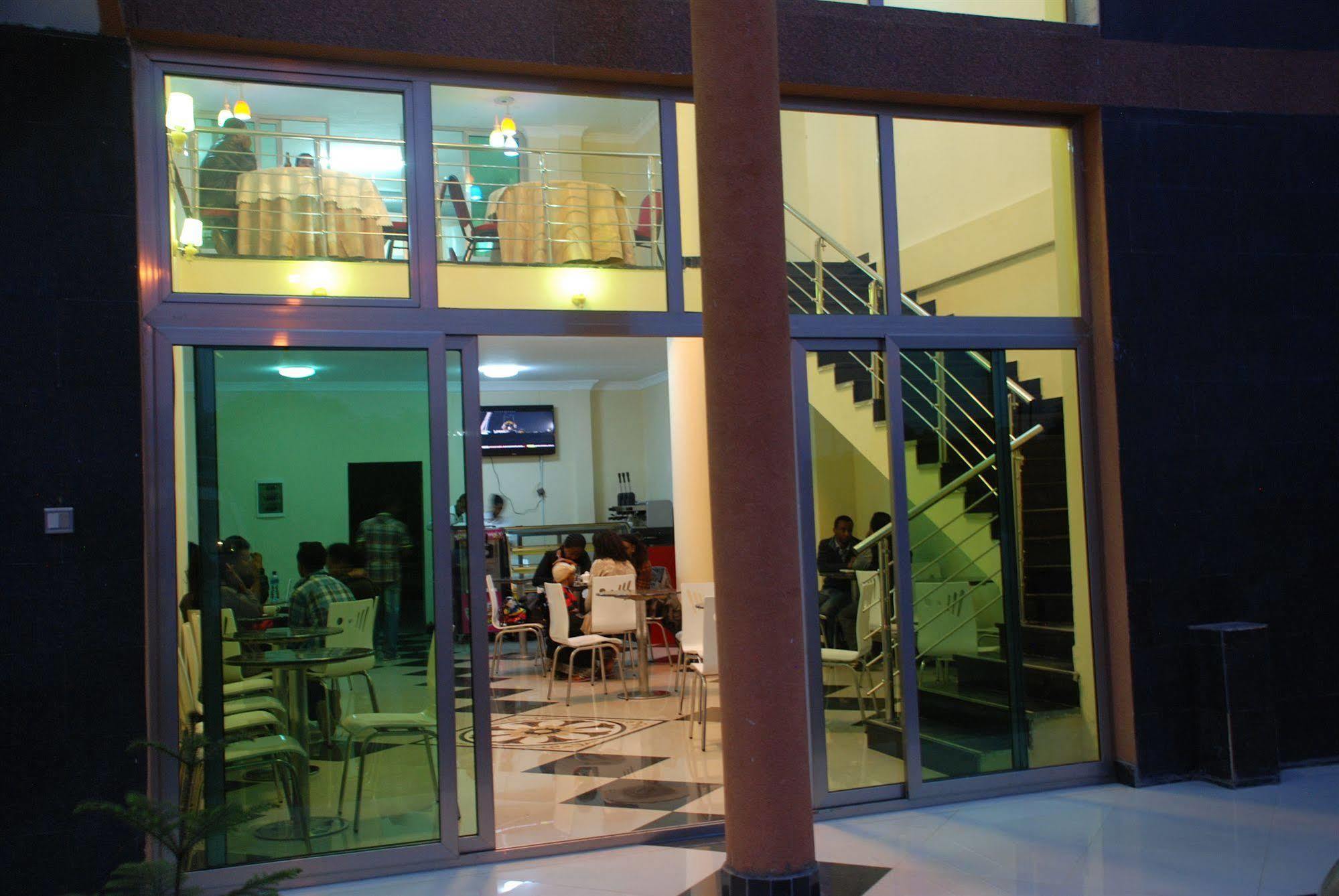 Addis Amba Hotel Bahir Dar Exterior photo